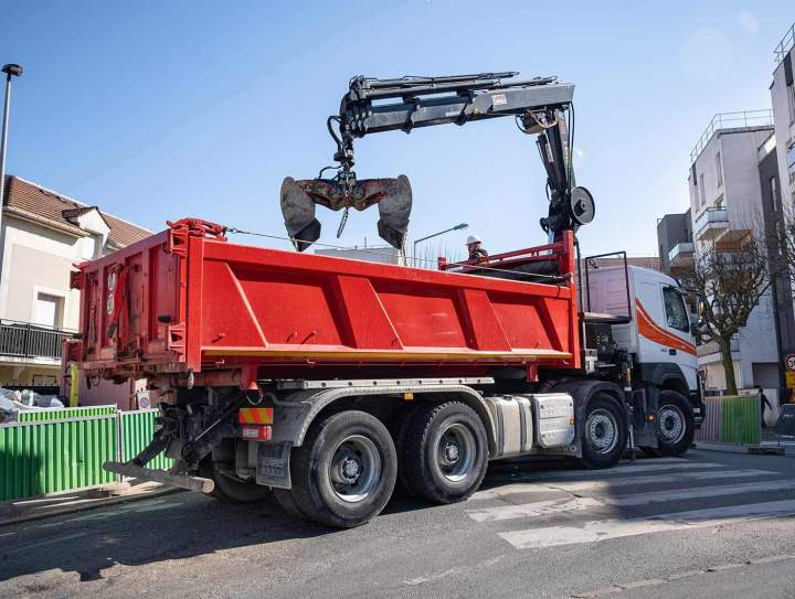 Camion benne à louer Noisy-le-Grand